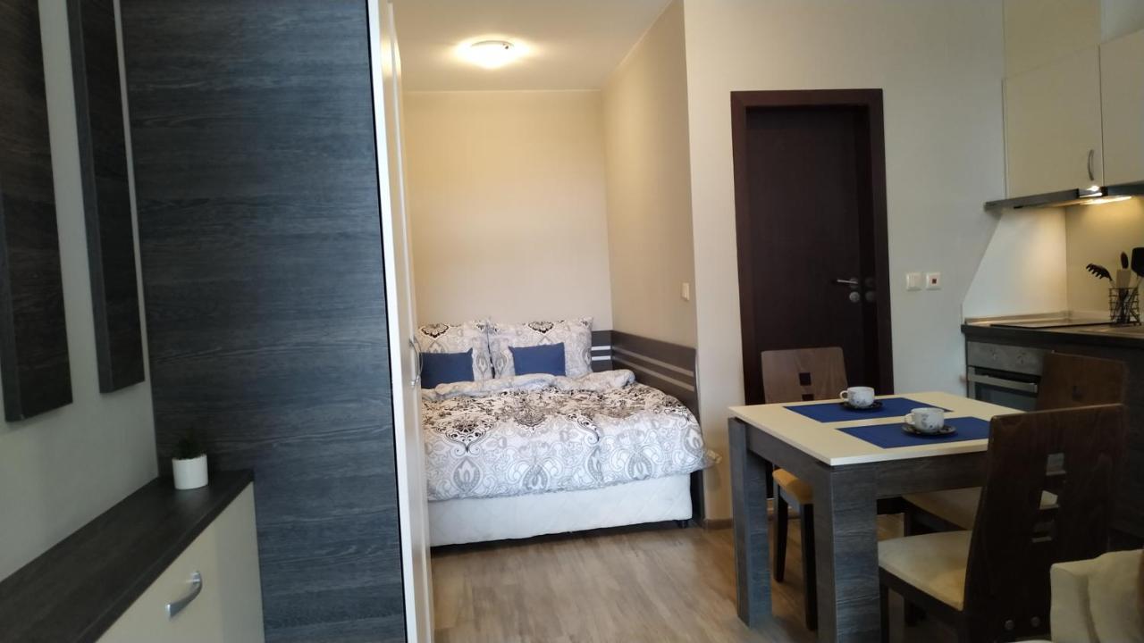 Patrick'S Apartments - Sorrento Sole Mare, Свети-Влас Экстерьер фото