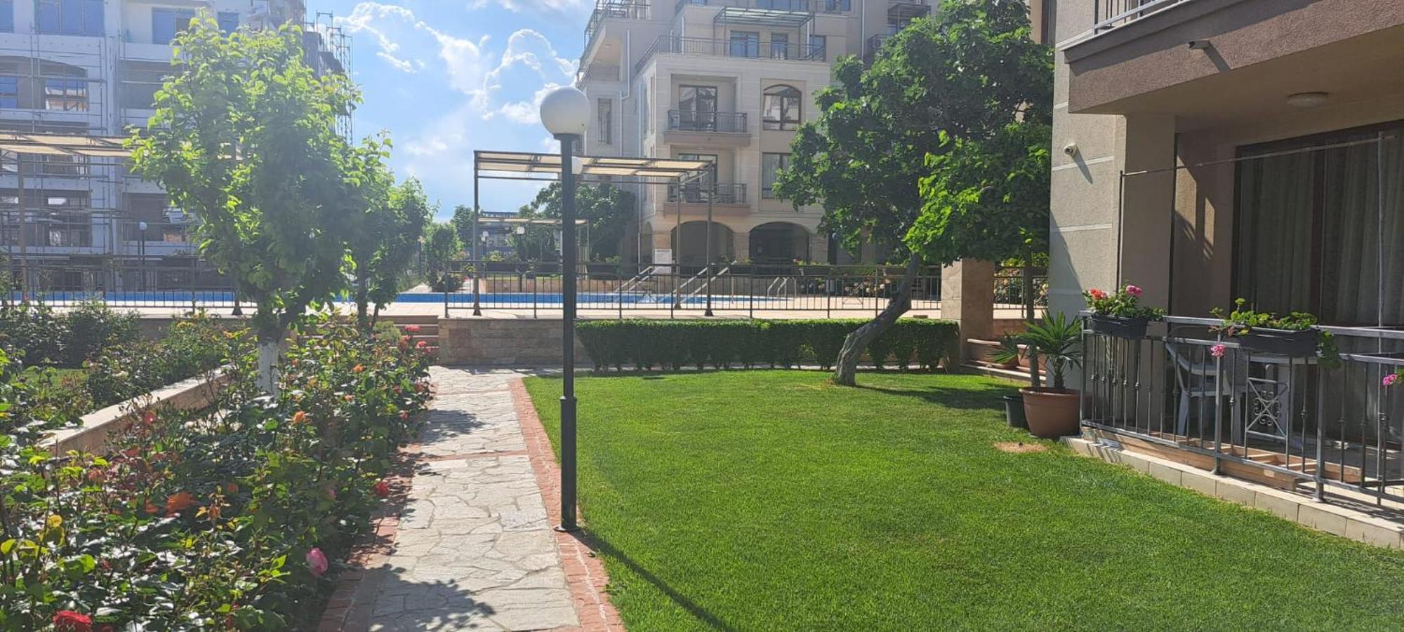 Patrick'S Apartments - Sorrento Sole Mare, Свети-Влас Экстерьер фото