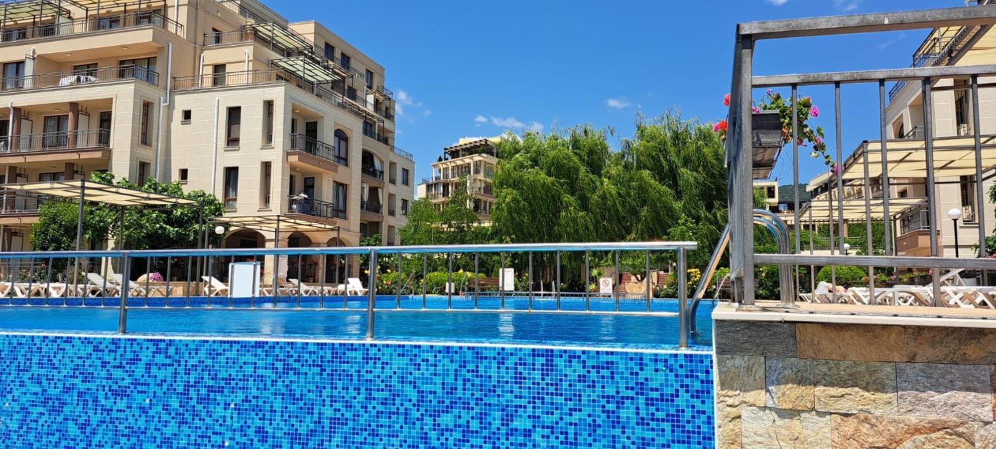 Patrick'S Apartments - Sorrento Sole Mare, Свети-Влас Экстерьер фото